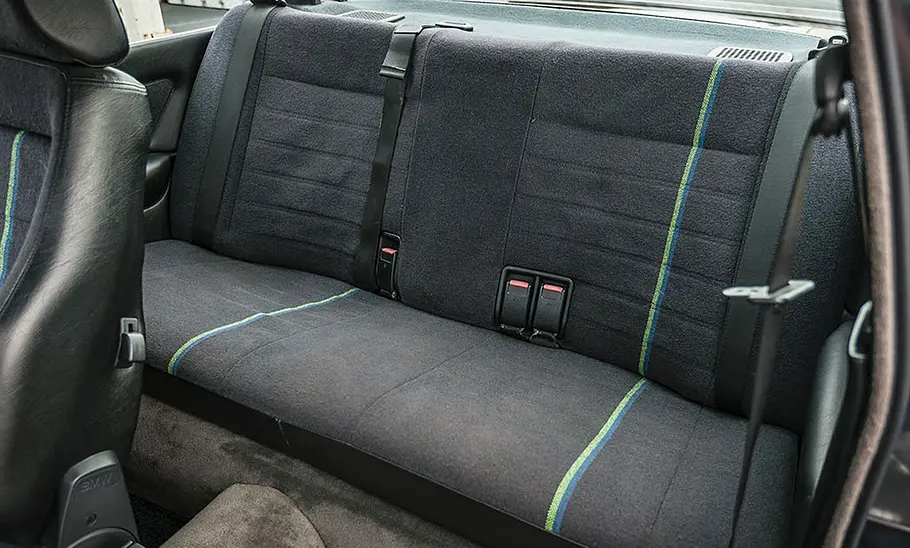 Alpina B6 E30 (1986) Alpina B6 E30