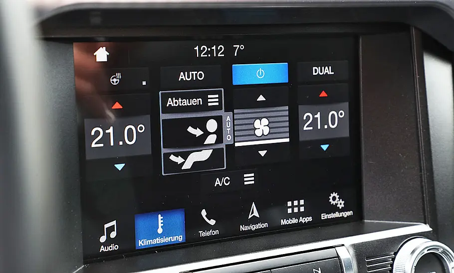 Ford Mustang Bullitt: Connectivity
