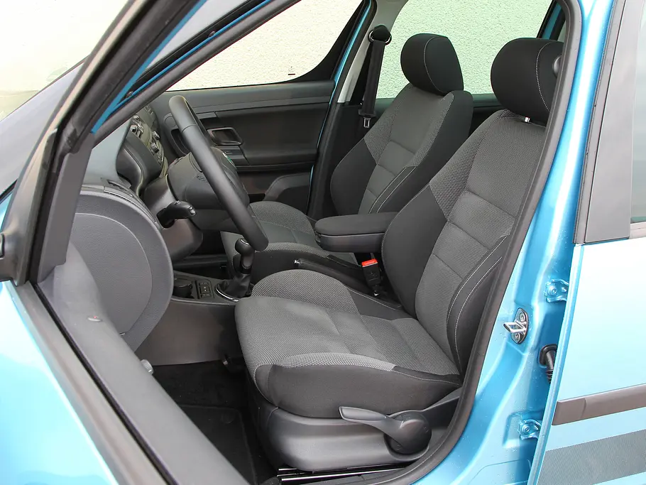 Vergleichstest Mini-Van Skoda Roomster 1.6 TDI Turbodiesel Vergleich Innenraum