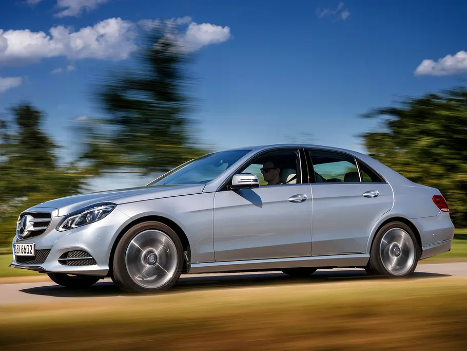 2013 Mercedes E 220 BlueTec BlueEfficiency Diesel