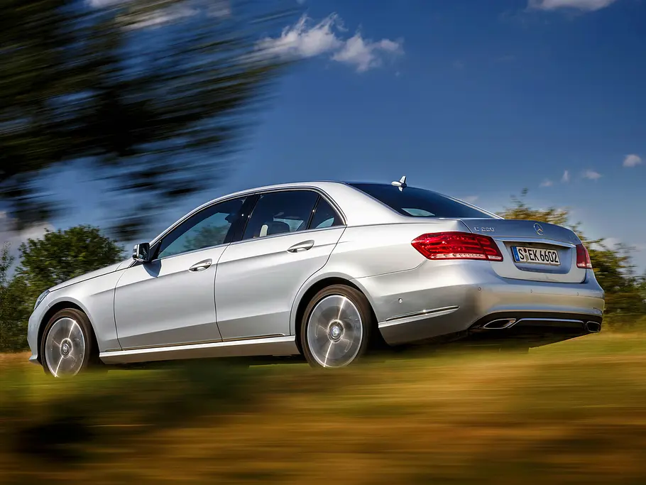 2013 Mercedes E 220 BlueTec BlueEfficiency Diesel