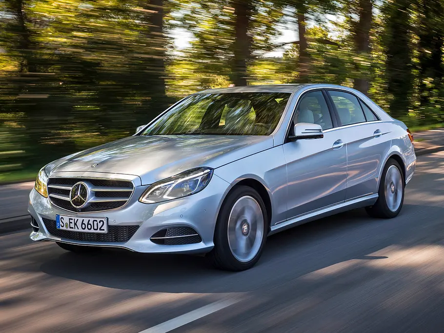 2013 Mercedes E 220 BlueTec BlueEfficiency Diesel