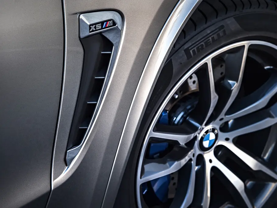 BMW X5 M (2015) 2015 BMW X5 M 2014 LA Auto Show Power SUV Marktstart Preis