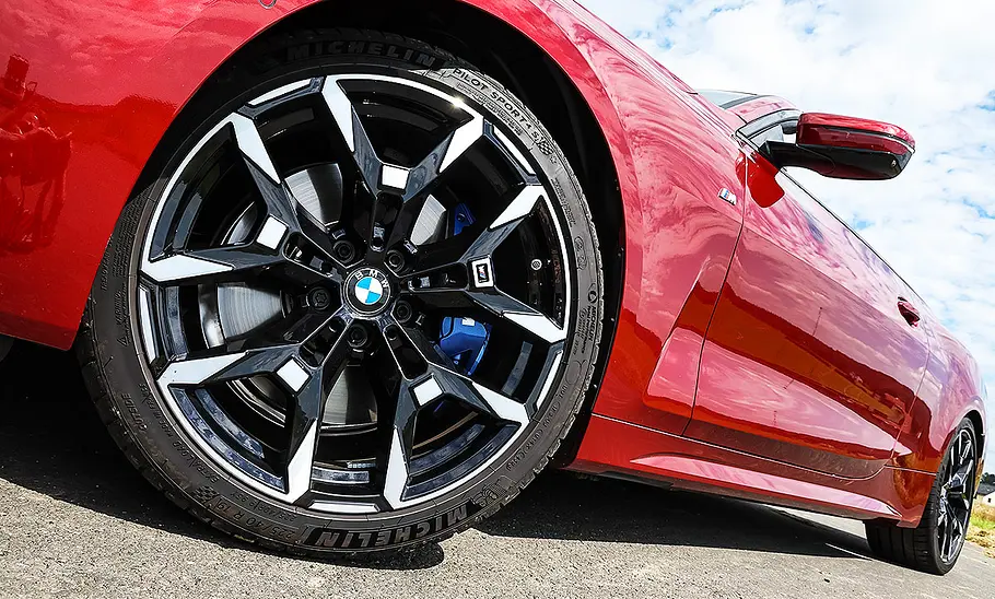 BMW 4er Cabrio; Außenansicht; stehend; Cabrio; Detailansicht; Rad; Felge