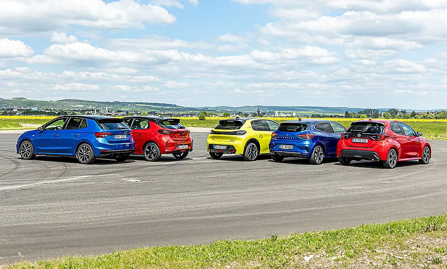 Skoda Fabia, Opel Corsa, Peugeot 208, Mitsubishi Colt und Toyota Yaris.