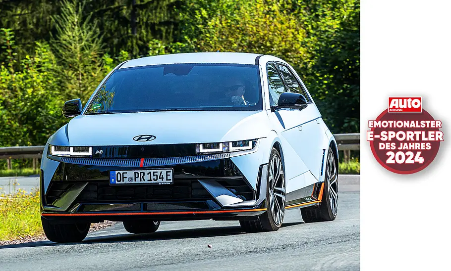Der Hyundai Ioniq 5 N von schräg vorne fotografiert.