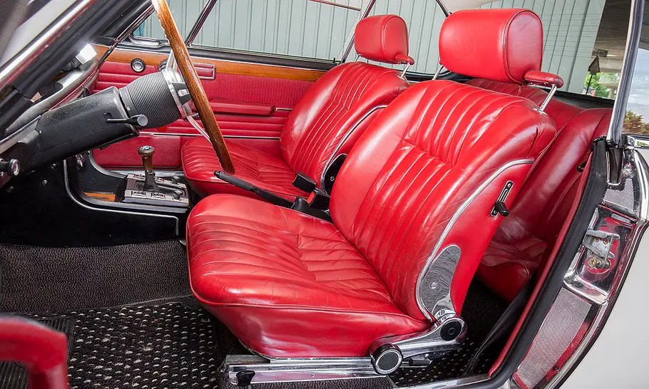 Die Sitze des BMW 2800 CS.