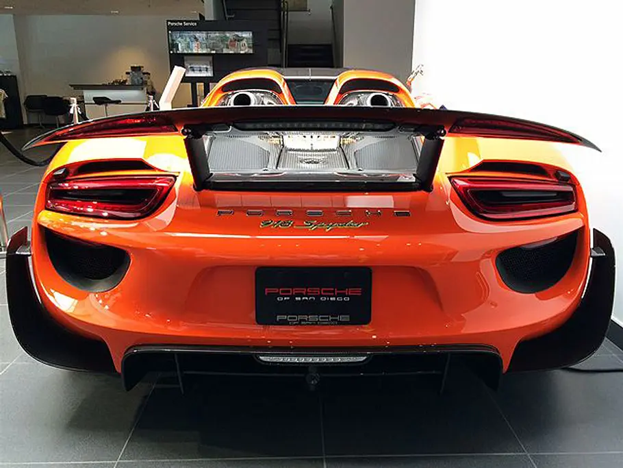 porsche 918 spyder weissach paket orange