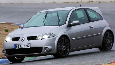 Renault Mégane Sport 2.0 16V - Foto: Renault