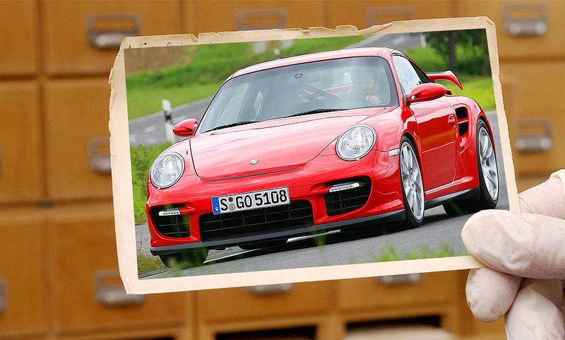 Der 911 GT2 ist ein rotes Inferno