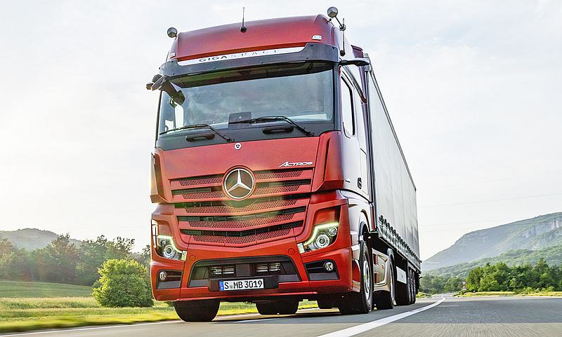 Der Actros fährt teilautonom