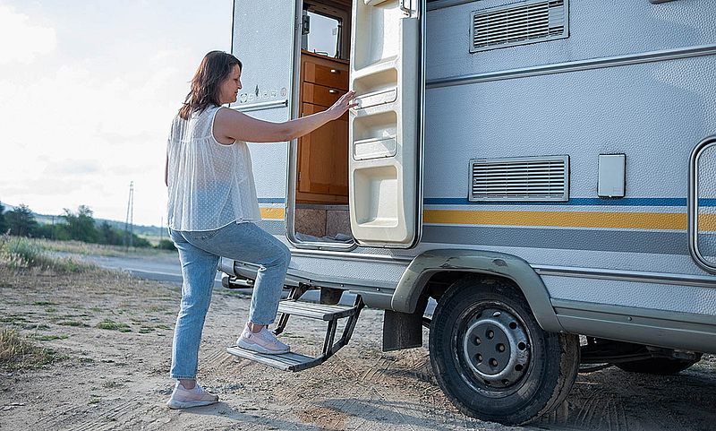 Die besten Wohnmobil-Trittstufen zum Nachrüsten im Check