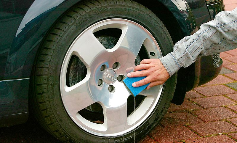 Felgenreiniger von Liqui Moly und Sonax günstig shoppen
