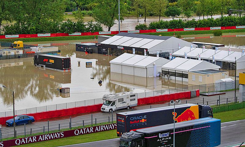 Imola-Rennen ins Wasser gefallen