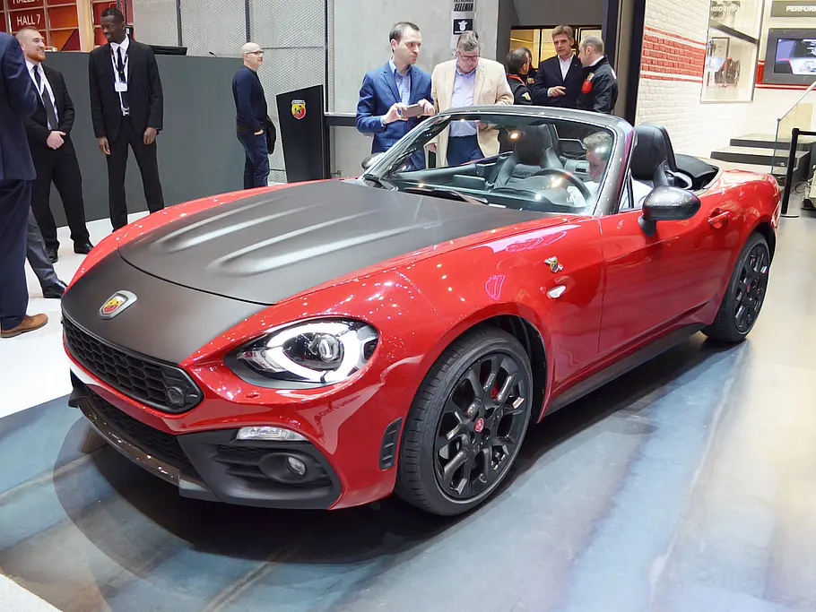 Abarth 124 Spider Abarth 124 spider: Genfer Autosalon 2016