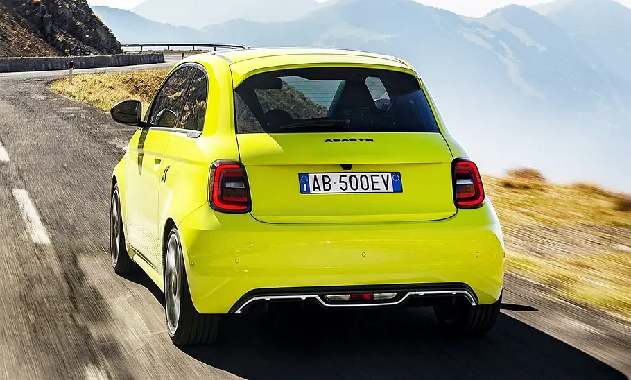 Abarth 500e (2023)