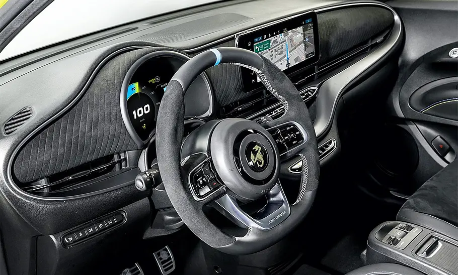Abarth 500e (2023)