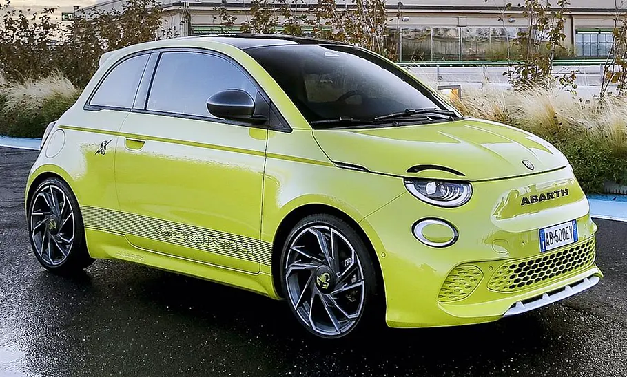 Abarth 500e (2023)