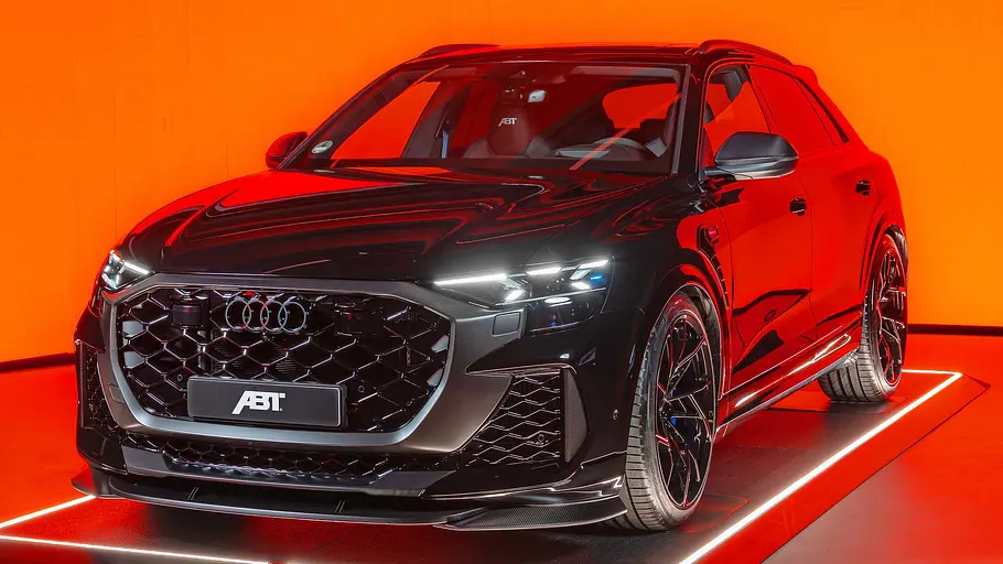 Abt RSQ8-S Der Abt RSQ8-S stehend von schräg vorne.