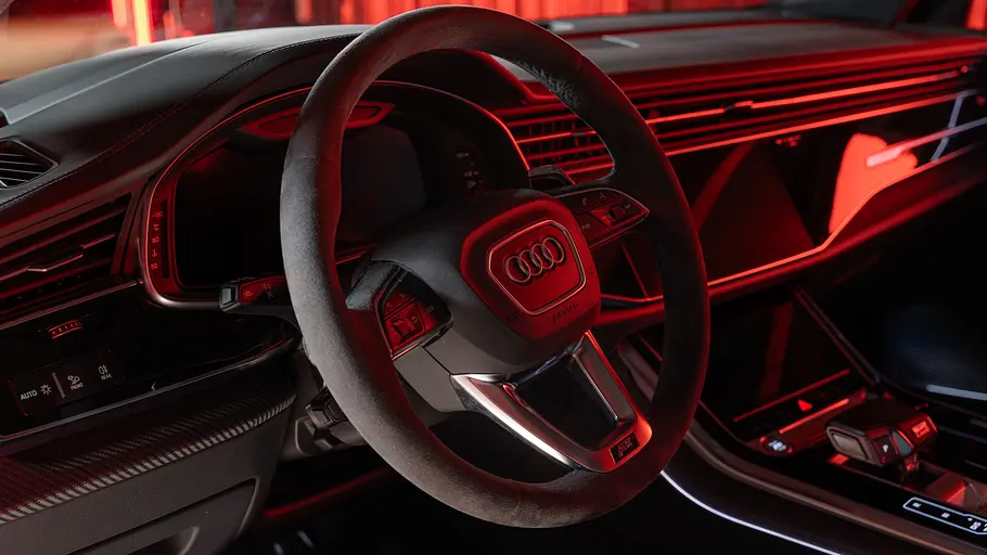 Abt RSQ8-S Das Cockpit des Abt RSQ8-S.