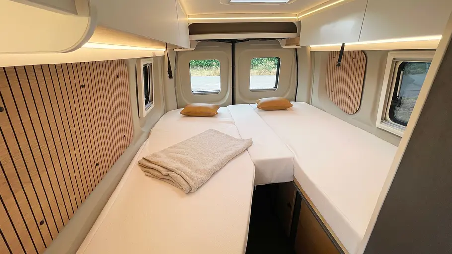 Ahorn Camp Eclipse-Modelle Die Einzelbetten im Heck des Ahorn Camp CV 630 Eclipse im Detail.