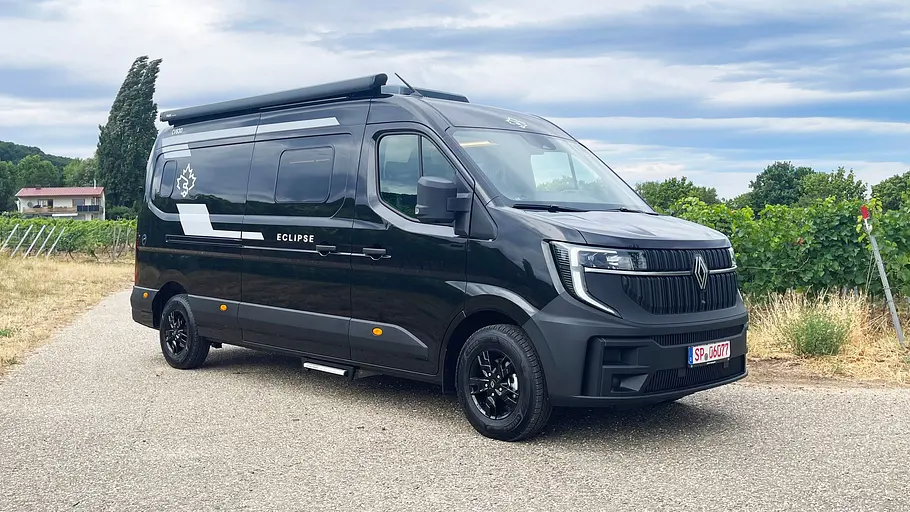 Ahorn Camp Eclipse-Modelle Der Ahorn Camp CV 630 Eclipse statisch von schräg vorne rechts.