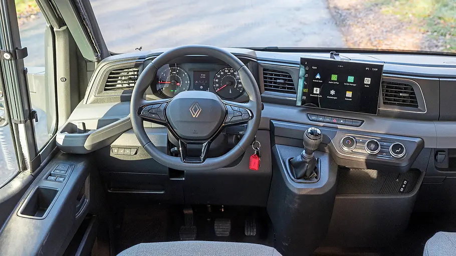 Cockpit des Ahorn Camp T 640 First Edition.
