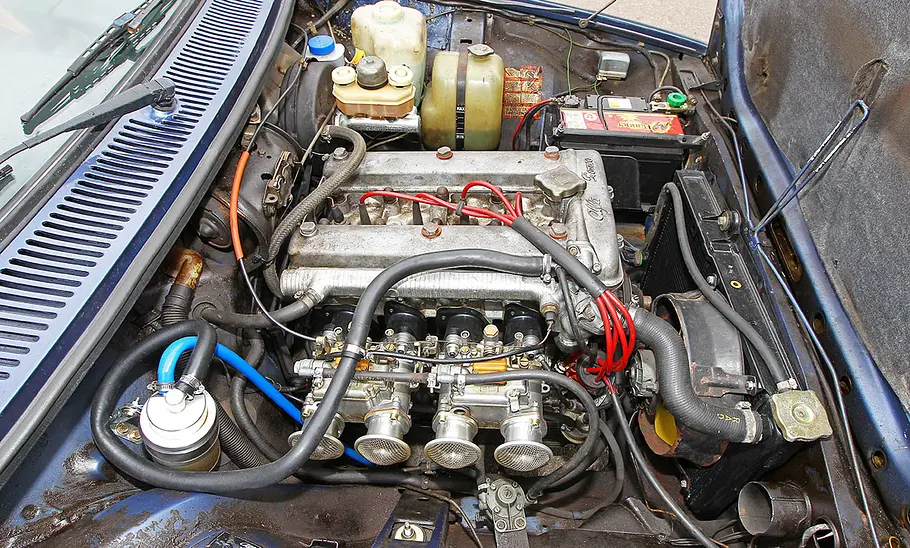 Alfa Romeo Alfetta GTV 2.0 Der Motor der Alfa Romeo Alfetta GTV 2.0