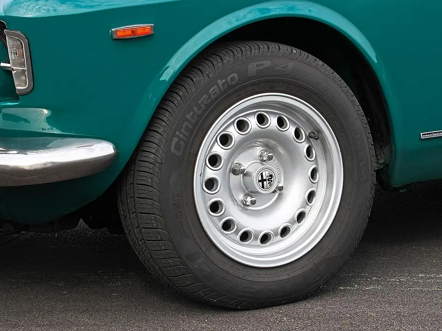 Alfa Romeo GT 1300 Junior Alfa Romeo/Porsche/Simca/Lancia: Vergleich