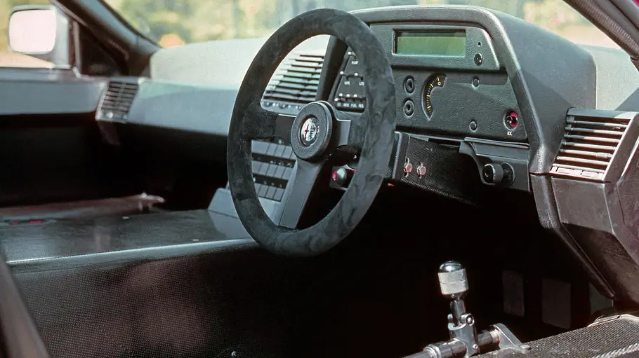 Alfa Romeo 164 ProCar Das Cockpit des Alfa Romeo 164 ProCar.