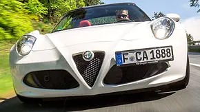 Alfa Romeo 4C Spider (2015) - Foto: AUTO ZEITUNG