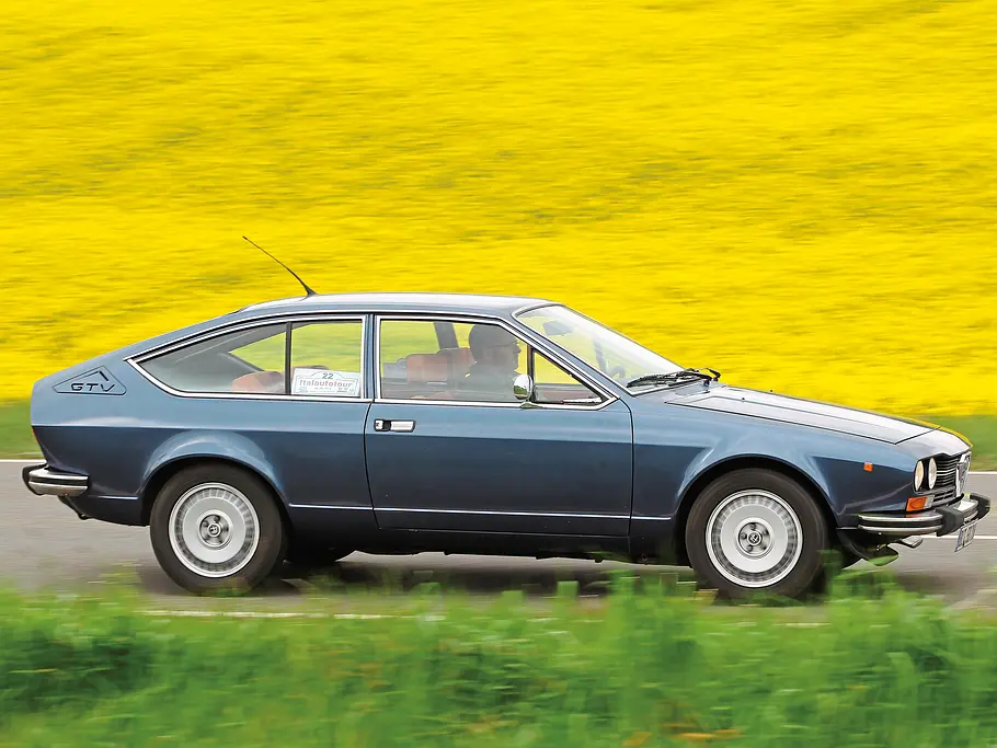 Alfa Romeo Alfetta GTV 2.0 L Fahrbericht Bilder technische Daten