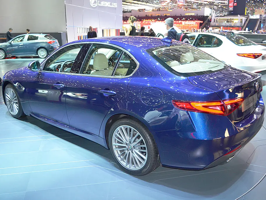 Alfa Romeo Giulia (2016)