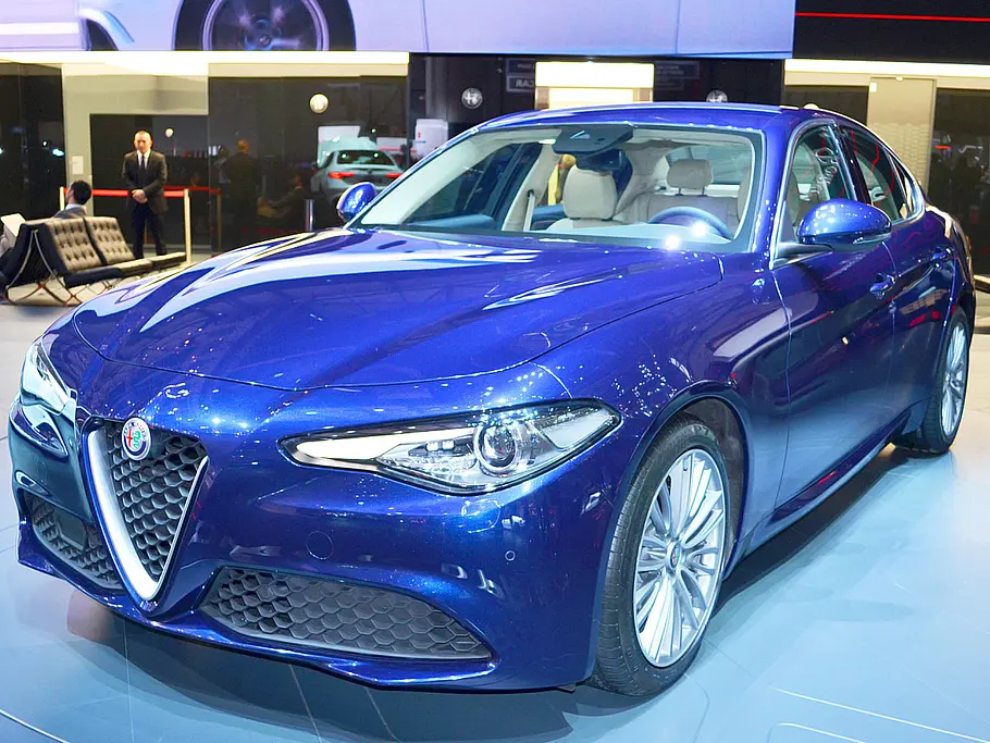 Alfa Romeo Giulia (2016)