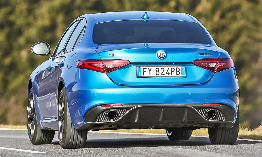 Alfa Romeo Giulia Alfa Romeo Giulia