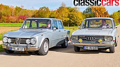Alfa Romeo Giulia Super 1.3 und Audi Super 90 fahrend von schräg vorne fotografiert. - Foto: Wim Woeber