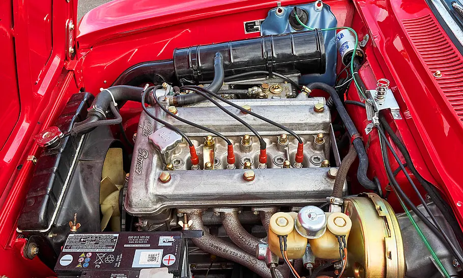 Alfa Romeo 1600 GT Junior Motor