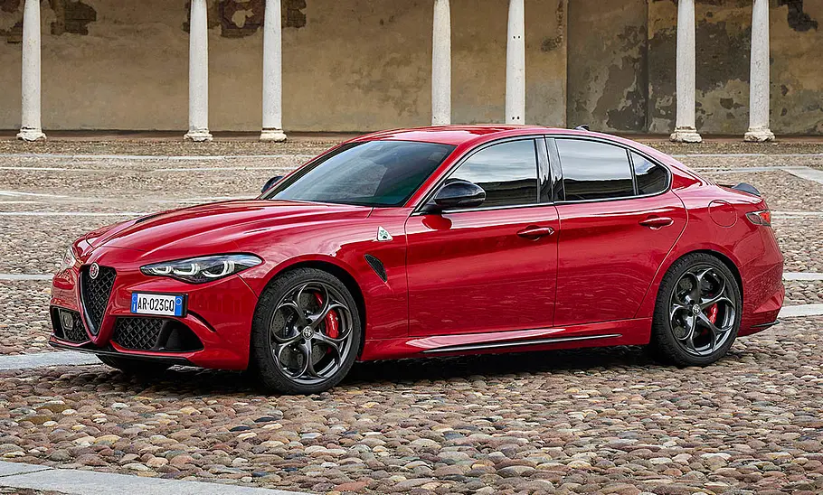 Alfa Romeo Giulia Quadrifoglio Facelift (2023) Alfa Romeo Giulia Quadrifoglio Facelift (2023)