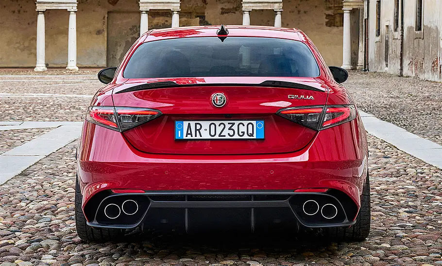 Alfa Romeo Giulia Quadrifoglio Facelift (2023) Alfa Romeo Giulia Quadrifoglio Facelift (2023)