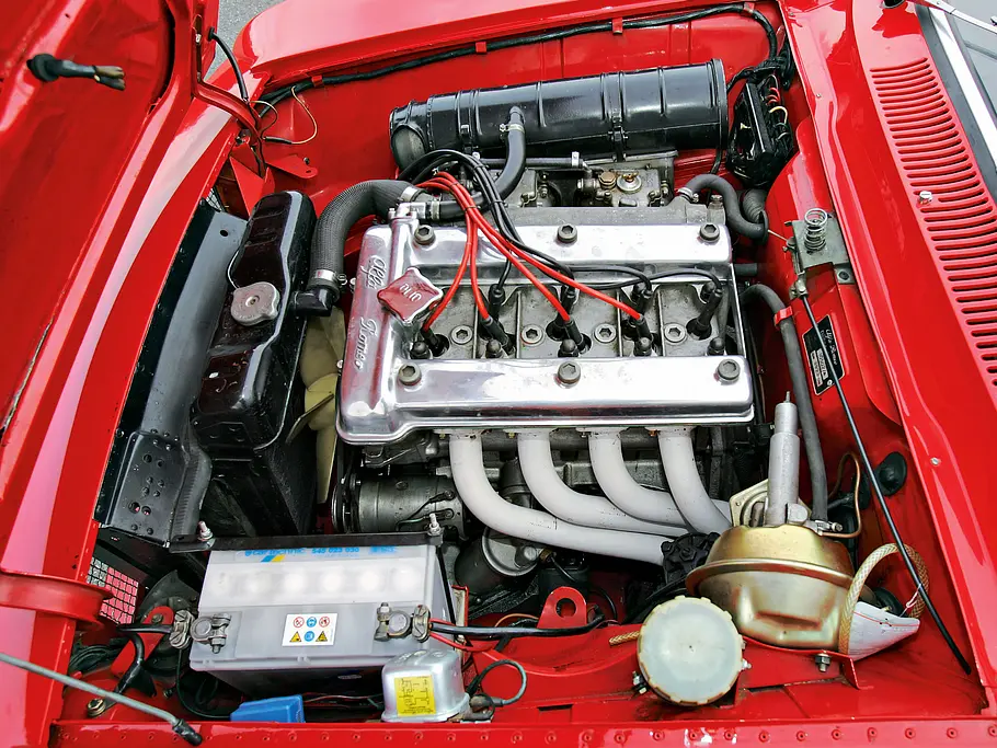 Alfa Romeo Giulia Sprint GTA GTAM Classic Cars Bilder technische Daten Motor