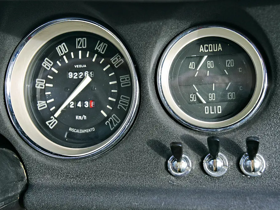 Alfa Romeo Giulia Sprint GTA GTAM Classic Cars Bilder technische Daten Anzeigen