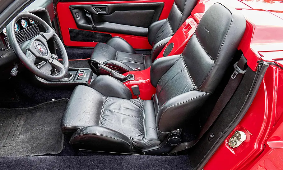 Die Sitze des Alfa Romeo R.Z..