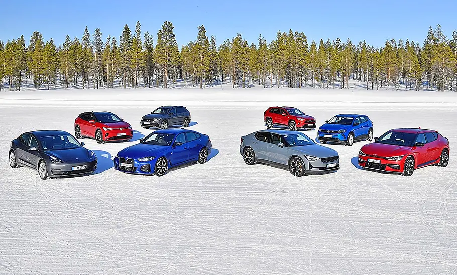 E-Autos & Hybride mit Allrad auf Schnee: Test