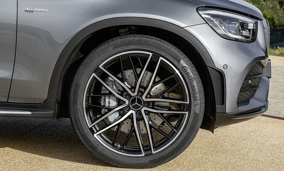 Mercedes-AMG GLC 43 4Matic Coupé Facelift (2019) Mercedes-AMG GLC 43 4Matic Coupé Facelift (2019)