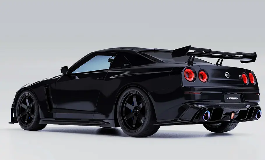 Der Artisan GT-R stehend von schräg hinten.