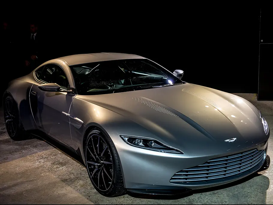 aston martin db10 spectre