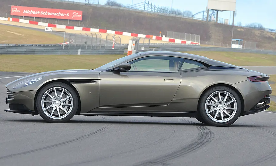 Aston Martin DB11 im Einzeltest