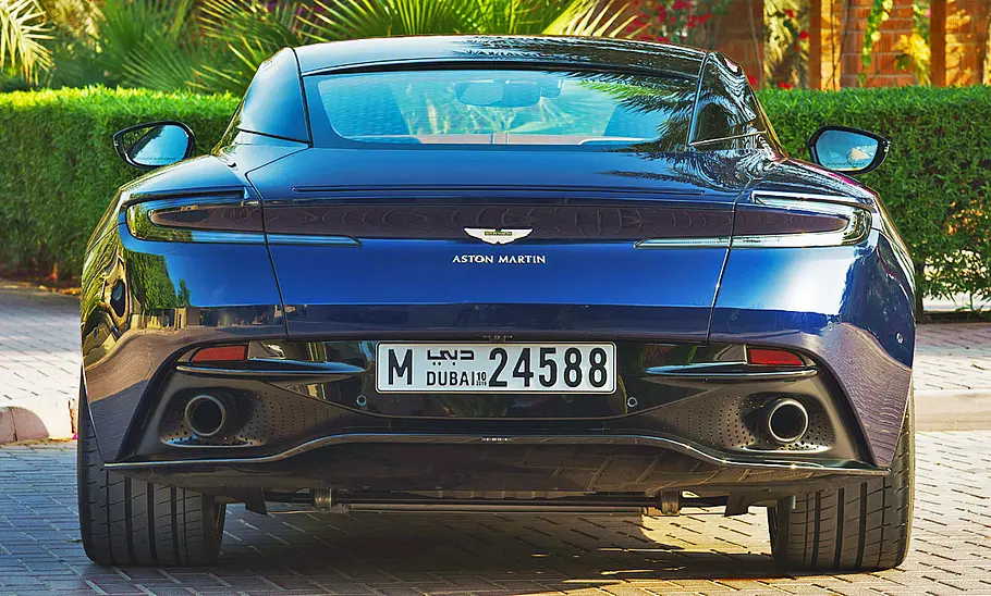Aston Martin DB11 V12 (2021)