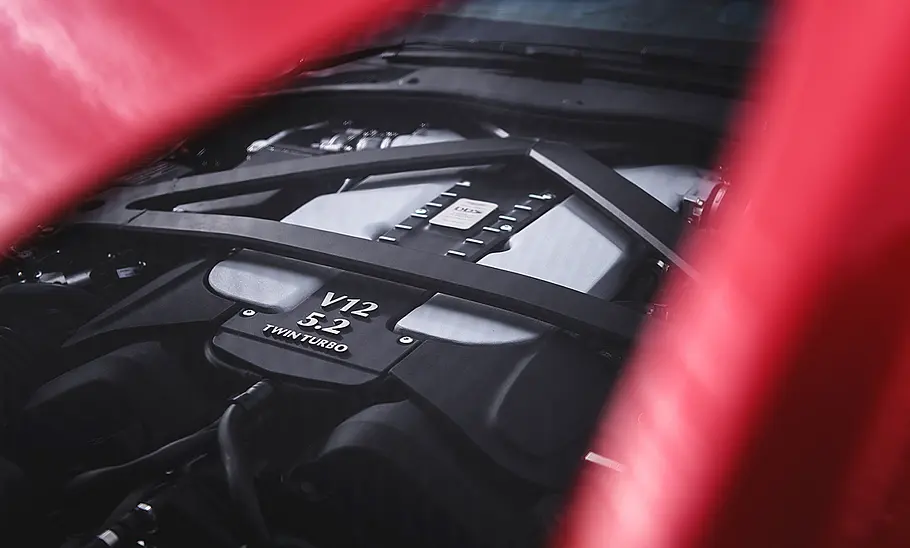 Aston Martin DBS Superleggera (2018) Aston Martin DBS Superleggera (2018)