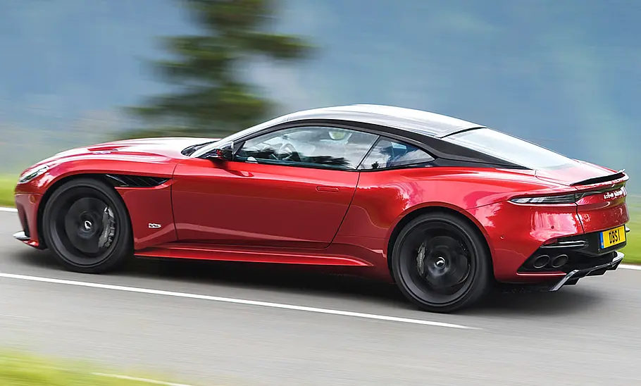 Aston Martin DBS Superleggera (2018) Aston Martin DBS Superleggera (2018)